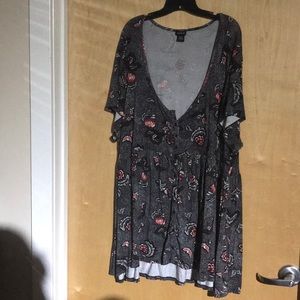 Torrid floral tunic, sz 5